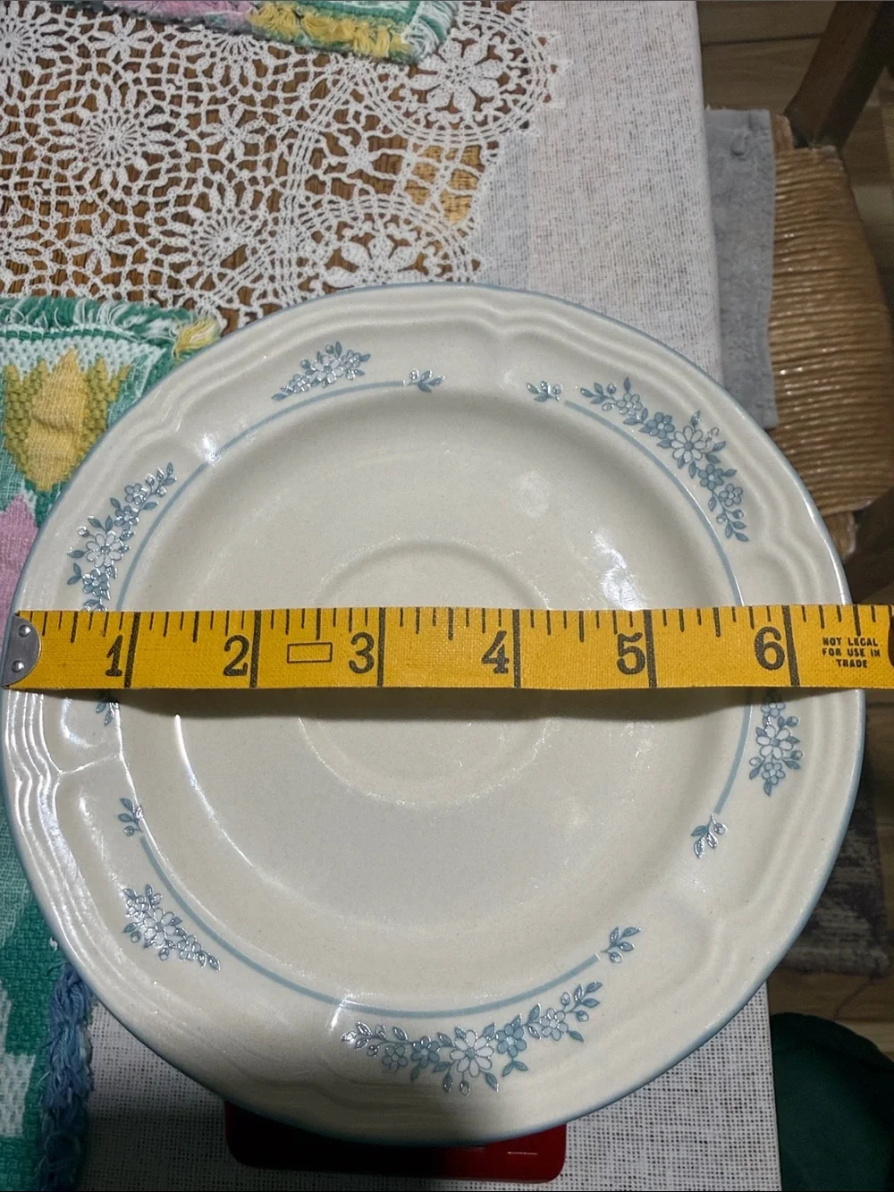 N/A set saucers